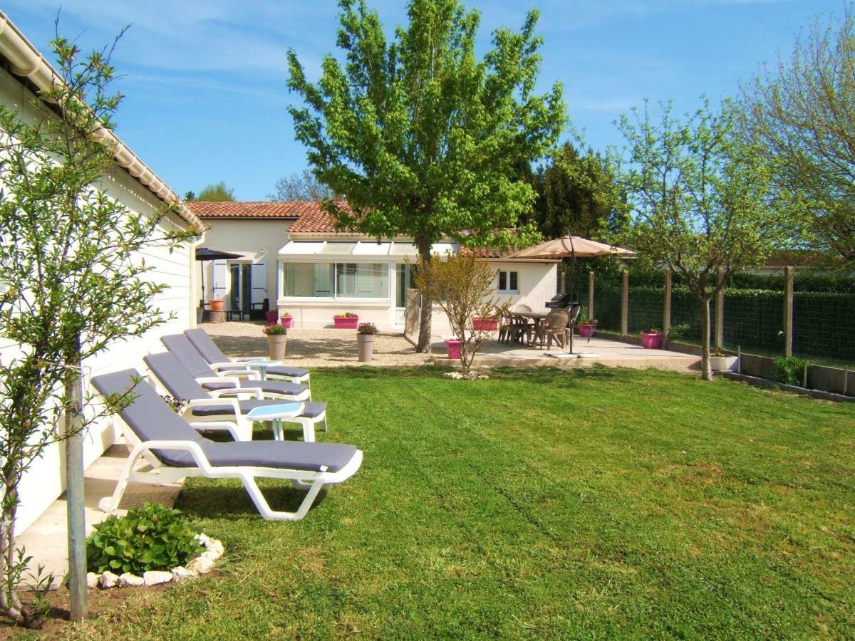 Gite L'Hirondelle Castelnau-de-Médoc Eksteriør billede