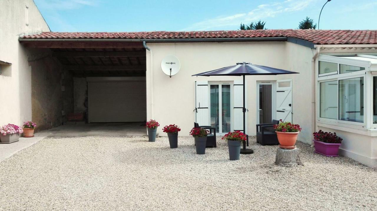 Gite L'Hirondelle Castelnau-de-Médoc Eksteriør billede
